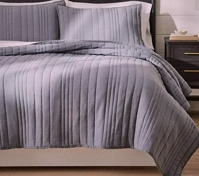 Better Homes & Gardens Gray Linen Quilt Full/Queen With Coordinating Shams