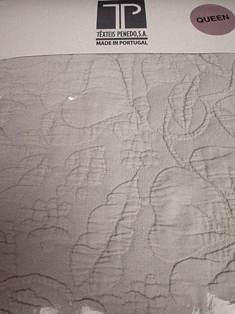 TEXTEIS PENEDO Portugal Cotton Linen Stonewashed Gray Floral Coverlet - Queen